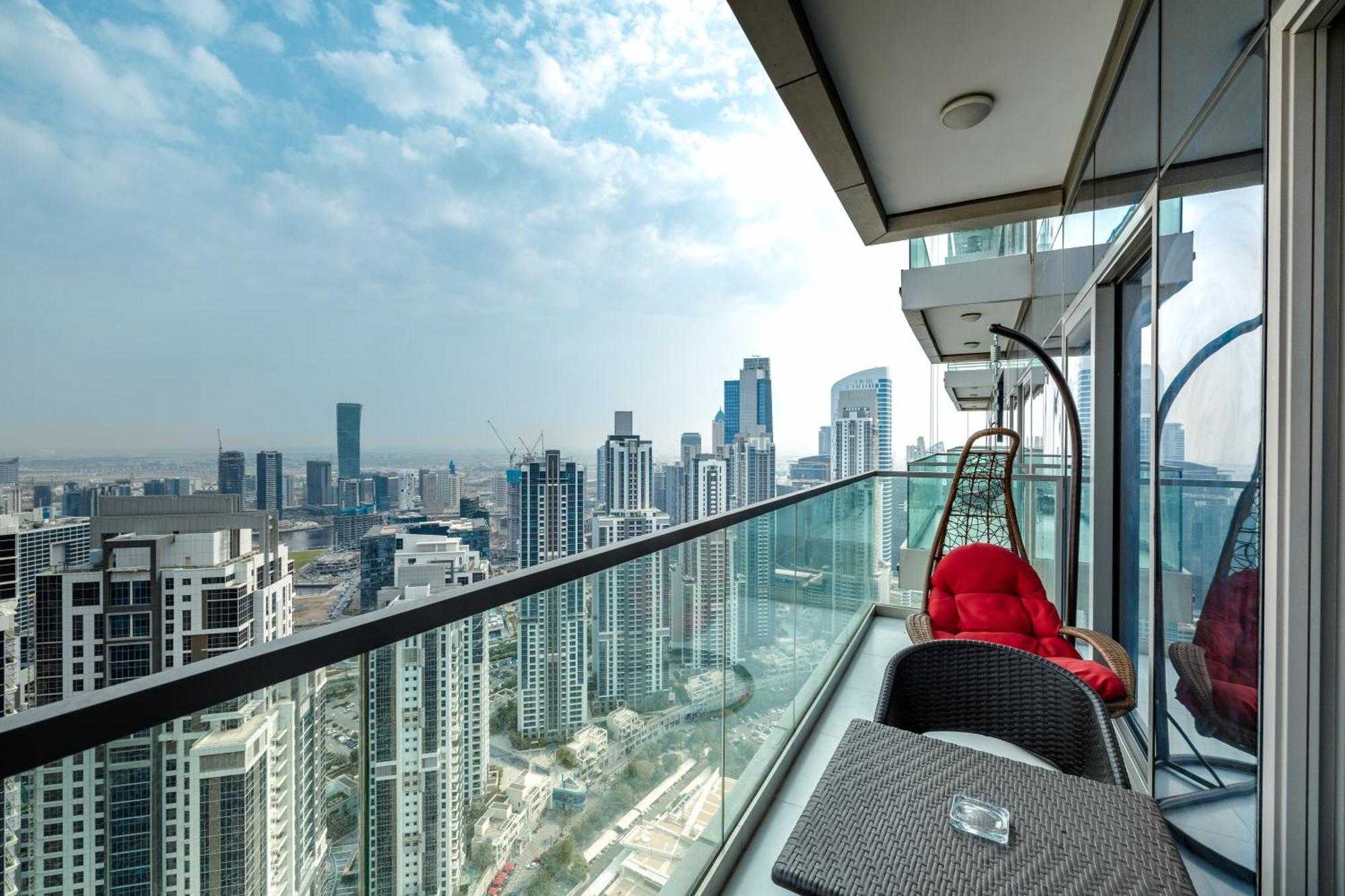 Apartament Aliving Luxe 2Br With Burj Khalifa View Infinity Pool Midtown-4704 Dubaj Zewnętrze zdjęcie